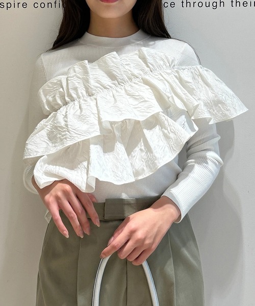 Mystrada（マイストラーダ）の「長袖アシメフリルニット（ニット/セーター・レディース・ホワイト/ブラック/グレー・38）」の4枚目の写真