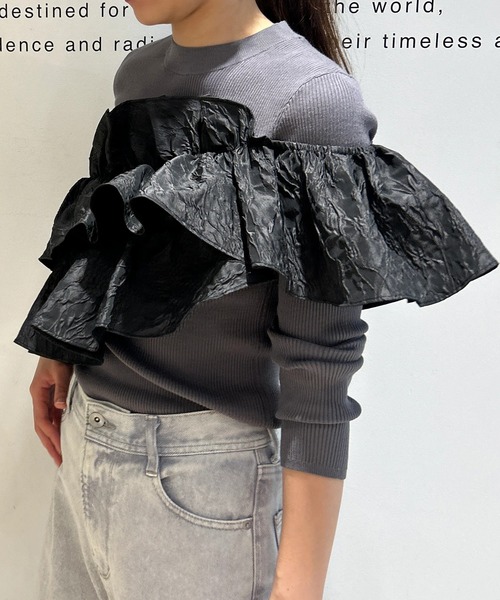 Mystrada（マイストラーダ）の「長袖アシメフリルニット（ニット/セーター・レディース・ホワイト/ブラック/グレー・38）」の10枚目の写真