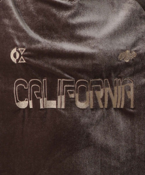 FOREVER 21（フォーエバー トゥエンティーワン）の「【2024FW】ベロアゲームシャツ（Tシャツ/カットソー・レディース・ブラック/ブルー/ブラウン・FREE）」の15枚目の写真