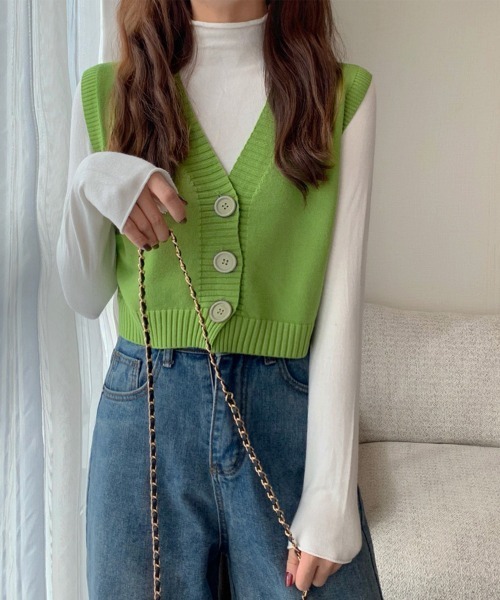 Miniministore(ミニミニストア)の「ニットベスト 前開き Vネックトップス(ベスト・レディース・ブラウン/ブラック/イエロー/ベージュ/グリーン/ホワイト/レッド・FREE)」の13枚目の写真