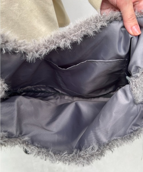 y/m（イム）の「2WAYもこもこBAG（ショルダーバッグ・レディース・グレー・FREE）」の18枚目の写真