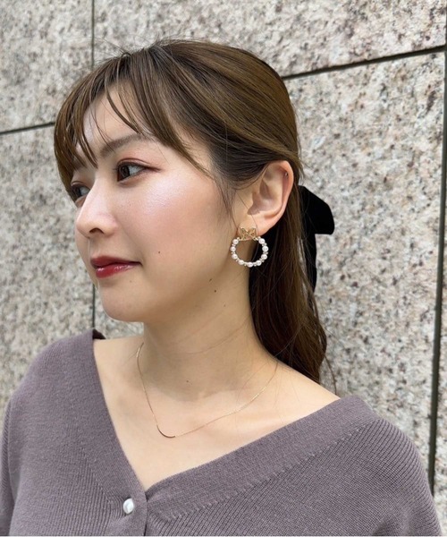 NOELA（ノエラ）の「ロゴピアス（ピアス（両耳用）・レディース・ゴールド・フリー）」の2枚目の写真