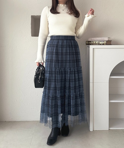 apres jour(アプレジュール)の「フリルネックリブニット【ZOZOTOWN限定アイテム】(ニット/セーター・レディース・グレイッシュベージュ/ブラック/ピンクベージュ/ボルドー/ホワイト・フリー)」の9枚目の写真