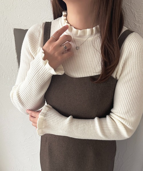 apres jour(アプレジュール)の「フリルネックリブニット【ZOZOTOWN限定アイテム】(ニット/セーター・レディース・グレイッシュベージュ/ブラック/ピンクベージュ/ボルドー/ホワイト・フリー)」の10枚目の写真