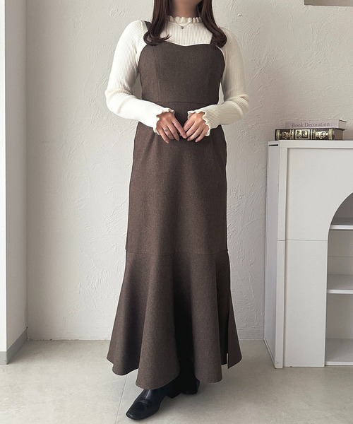 apres jour(アプレジュール)の「フリルネックリブニット【ZOZOTOWN限定アイテム】(ニット/セーター・レディース・グレイッシュベージュ/ブラック/ピンクベージュ/ボルドー/ホワイト・フリー)」の14枚目の写真