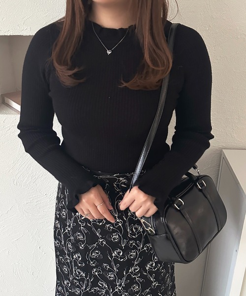 apres jour(アプレジュール)の「フリルネックリブニット【ZOZOTOWN限定アイテム】(ニット/セーター・レディース・グレイッシュベージュ/ブラック/ピンクベージュ/ボルドー/ホワイト・フリー)」の16枚目の写真