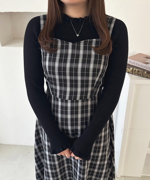 apres jour(アプレジュール)の「フリルネックリブニット【ZOZOTOWN限定アイテム】(ニット/セーター・レディース・グレイッシュベージュ/ブラック/ピンクベージュ/ボルドー/ホワイト・フリー)」の20枚目の写真