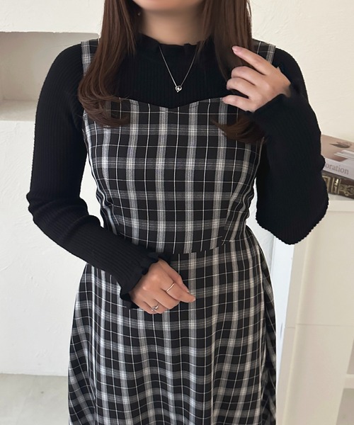 apres jour(アプレジュール)の「フリルネックリブニット【ZOZOTOWN限定アイテム】(ニット/セーター・レディース・グレイッシュベージュ/ブラック/ピンクベージュ/ボルドー/ホワイト・フリー)」の22枚目の写真