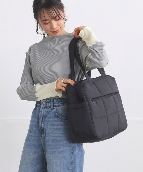 ALTROSE（アルトローズ）の「ボストン ボストンバッグ キルト スクエア キャリーオン 中綿 トラベル エンティ（ボストンバッグ・レディース・グレー/ブラック/グレイッシュベージュ・FREE）」の16枚目の写真