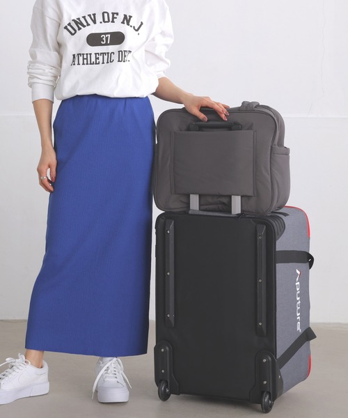 ALTROSE（アルトローズ）の「ボストン ボストンバッグ キルト スクエア キャリーオン 中綿 トラベル エンティ（ボストンバッグ・レディース・グレー/ブラック/グレイッシュベージュ・FREE）」の17枚目の写真