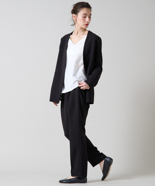 Liesse（リエス）の「ストレートスリムパンツ（その他パンツ・レディース・グレイッシュベージュ/ブラック/ネイビー・2/3/4）」の18枚目の写真