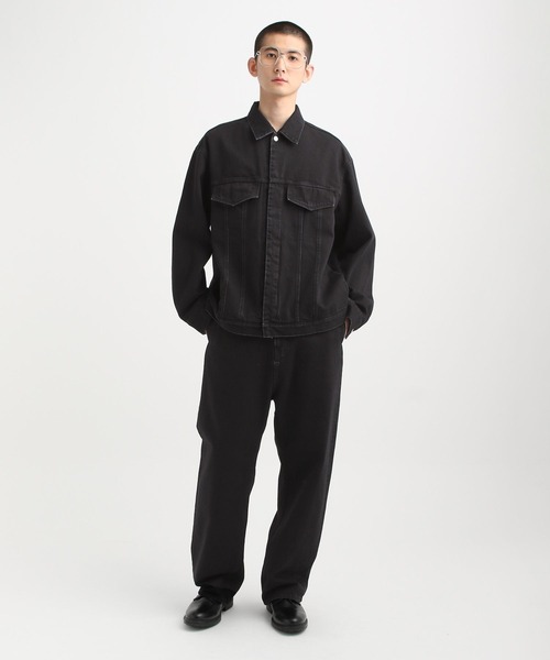 【STERNBERG】 ノータックデニムワイドパンツ STERNBERG（スタンバーグ）の「ノータックデニムワイドパンツ