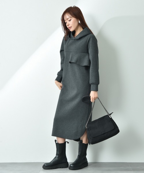 anana(アナナ)の「【anana】ダンボールフリルフーディーワンピース(ワンピース・レディース・ブラック/アイボリー/チャコールグレー・FREE)」の21枚目の写真