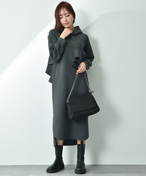 anana(アナナ)の「【anana】ダンボールフリルフーディーワンピース(ワンピース・レディース・ブラック/アイボリー/チャコールグレー・FREE)」の20枚目の写真