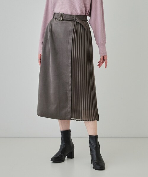 DRESKIP（ドレスキップ）の「【S-LL】共布ベルト付き サイドプリーツ切り替えスカート（スカート・レディース・チャコールグレー/ナチュラル/ブルー・01/02/03/04）」の4枚目の写真