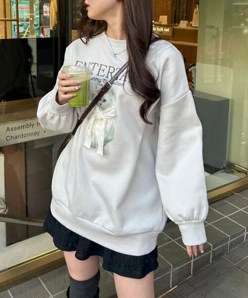 Another Branch olive des olive(アナザーブランチオリーブデオリーブ)の「ネコ×レースリボン裏起毛プルオーバー(スウェット・レディース・サックスブルー/アイボリー/スミクロ・FREE)」の4枚目の写真