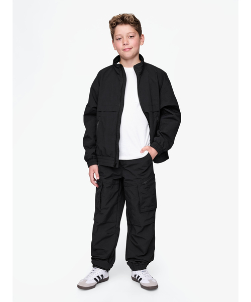 GAP（ギャップ）の「プルオン パラシュートカーゴパンツ (キッズ)（カーゴパンツ・キッズ・ブルー/ブラック・110cm/150cm/120cm/140cm/160cm/130cm）」の3枚目の写真