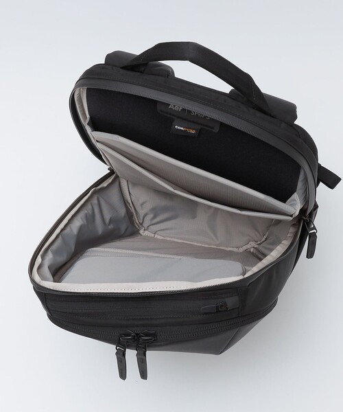 Aer(エアー)の「【SHIPS別注】Aer: DAY PACK(バックパック/リュック・メンズ・ブラック・ONE SIZE)」の19枚目の写真