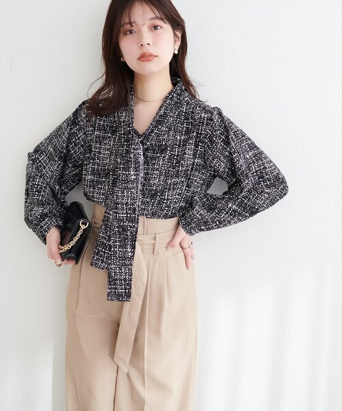 natural couture（ナチュラルクチュール）の「osonoとろみサテンボータイブラウス（シャツ/ブラウス・レディース・その他1/イエロー/モカ/ブルー/オフホワイト・FREE）」の5枚目の写真