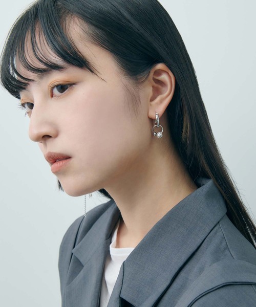 GOLDY(ゴールディ)の「パール チェーン ロング アシンメトリー ピアス(ピアス(両耳用)・レディース・シルバー/ゴールド・FREE)」の7枚目の写真