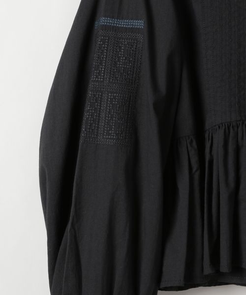 JEANASIS(ジーナシス)の「エンブロイダリーペプラムブラウス/328072(シャツ/ブラウス・レディース・ホワイト/ブラック・FREE)」の6枚目の写真