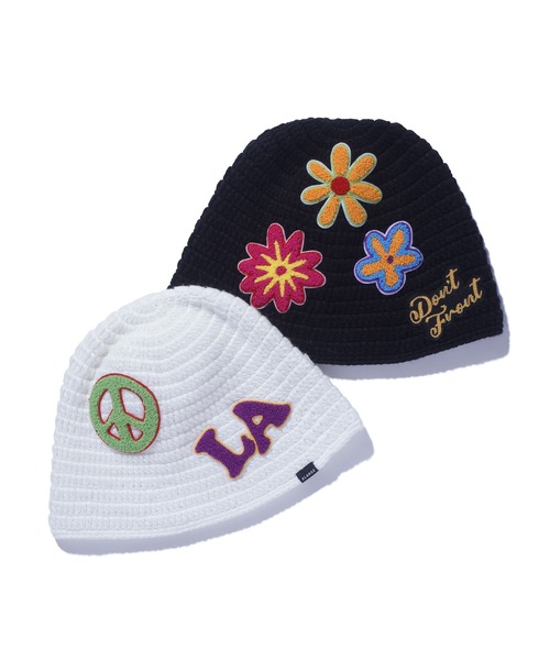 XLARGE(エクストララージ)の「CROCHET FLOWER KNIT HAT(ハット・メンズ・ホワイト/ブラック・ONE SIZE)」の3枚目の写真