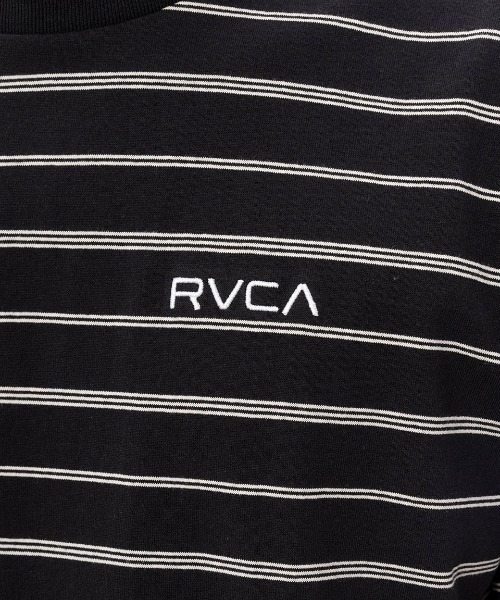 RVCA(ルーカ)の「RVCA メンズ SWEEP RVCA SS Tシャツ 【2025年春夏モデル】/ルーカロゴワンポイントボーダー柄半袖Tシャツ(Tシャツ/カットソー・メンズ・グリーン系その他/ブラウン系その他/ブラック・X-LARGE/LARGE/MEDIUM/SMALL)」の5枚目の写真