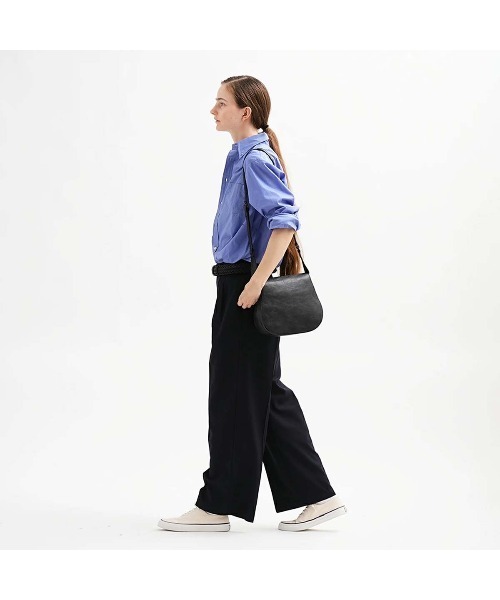 genten(ゲンテン)の「クオイオ ルウィド かぶせ付きショルダーバッグ(ショルダーバッグ・レディース・ブラウン/ダークグレー・FREE)」の3枚目の写真