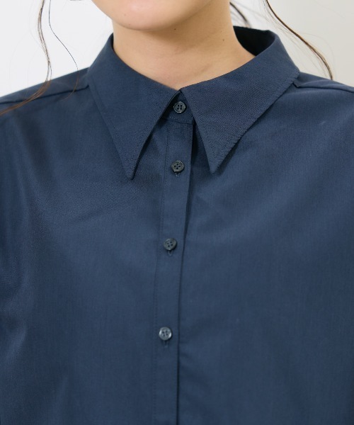 AND COUTURE（アンドクチュール）の「アシメフリルクロップドシャツ（シャツ/ブラウス・レディース・ネイビー/ブルー/オフホワイト・FREE）」の14枚目の写真
