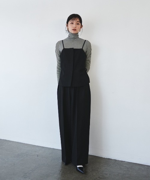 FMiBL(ファミル)の「タックワイドパンツ(スラックス・レディース・ブラック/ミント・FREE)」の4枚目の写真