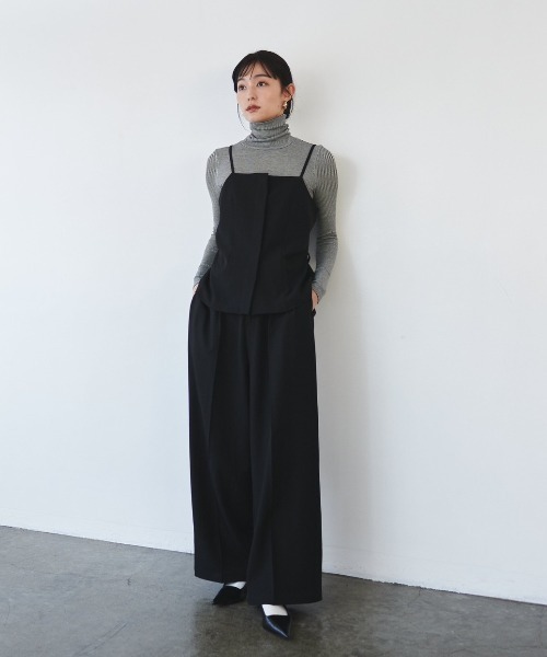 FMiBL(ファミル)の「タックワイドパンツ(スラックス・レディース・ブラック/ミント・FREE)」の7枚目の写真