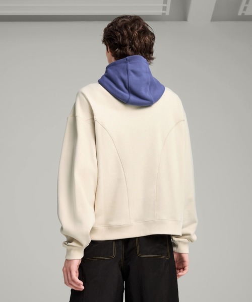 PUMA(プーマ)の「PUMA PUMA X KIDSUPER PROGRESSIVE HOODIE(プーマ×キッドスーパー プログレッシブ フーディ)(パーカー・メンズ・ブラック系/ホワイト系・MEDIUM/LARGE/X-LARGE)」の7枚目の写真