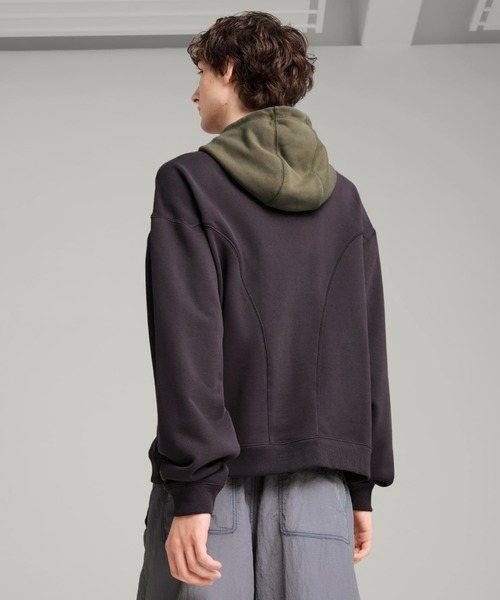 PUMA(プーマ)の「PUMA PUMA X KIDSUPER PROGRESSIVE HOODIE(プーマ×キッドスーパー プログレッシブ フーディ)(パーカー・メンズ・ブラック系/ホワイト系・MEDIUM/LARGE/X-LARGE)」の13枚目の写真