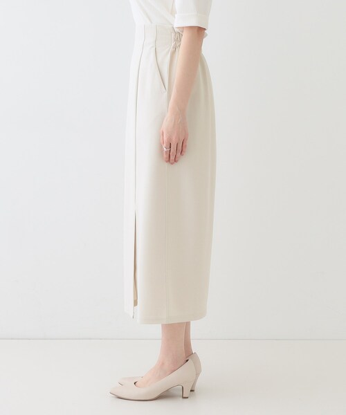 DRESKIP（ドレスキップ）の「【洗える】洗濯後しわになりにくい カットジョーゼット ナロースカート（スカート・レディース・ナチュラル/ブラック/チャコールグレー/ワインレッド/イエロー系その他・02/04/03/01）」の8枚目の写真