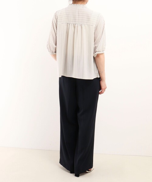 MICO COULIER(ミコクリエ)の「ジョーゼットプリーツブラウス(シャツ/ブラウス・レディース・ライトグレー/サックスブルー/ホワイト系その他・38)」の19枚目の写真