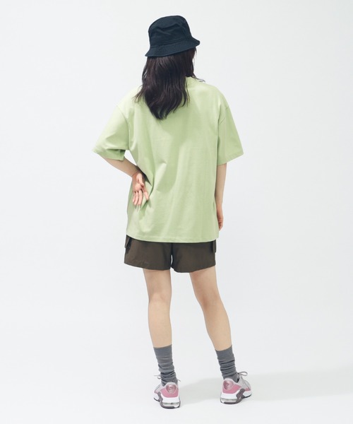 NIKE（ナイキ）の「ナイキ NIKE ナイキ  NSW OS OPP1 S/S Tシャツ（Tシャツ/カットソー・レディース・グレー/グリーン/ホワイト・M/L）」の13枚目の写真