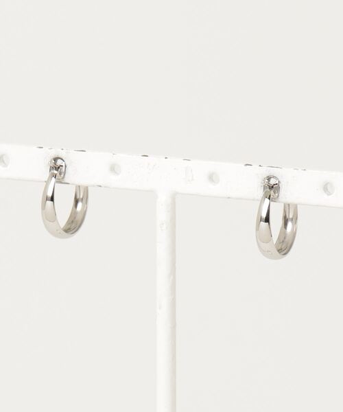 VENDOME AOYAMA(ヴァンドーム青山)の「プラチナ フープ ピアス(ピアス(両耳用)・レディース・プラチナム・ONE SIZE)」の5枚目の写真