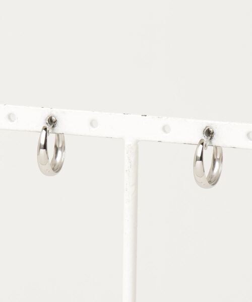 VENDOME AOYAMA(ヴァンドーム青山)の「プラチナ フープ ピアス(ピアス(両耳用)・レディース・プラチナム・ONE SIZE)」の6枚目の写真