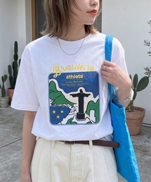 ATHLETA（アスレタ）の「【ZOZO限定・新柄追加】≪ATHLETA/アスレタ≫ブラジルのフットボールムードが映える大人のプリントTシャツ。ゆるっと体型カバーしながらレディースもメンズも着回せるサイズ対応（Tシャツ/カットソー）」