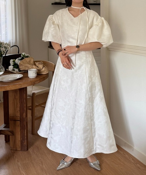 efill（エフィル）の「ボリューム袖 の ジャガード ワンピース（ワンピース・レディース・ベージュ/ホワイト/ブラウン・S/M）」の6枚目の写真