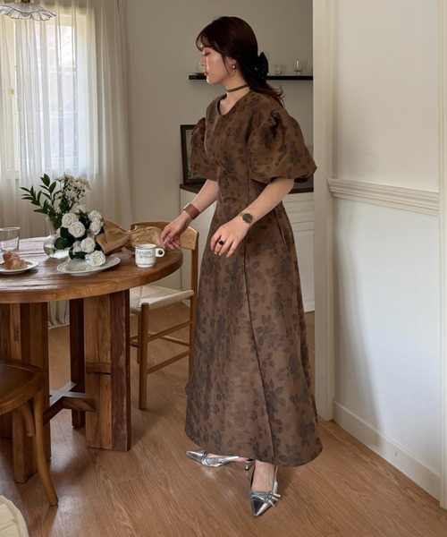 efill（エフィル）の「ボリューム袖 の ジャガード ワンピース（ワンピース・レディース・ベージュ/ホワイト/ブラウン・S/M）」の10枚目の写真