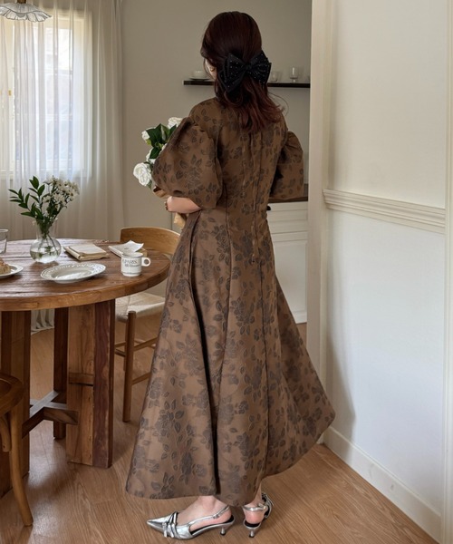 efill（エフィル）の「ボリューム袖 の ジャガード ワンピース（ワンピース・レディース・ベージュ/ホワイト/ブラウン・S/M）」の11枚目の写真