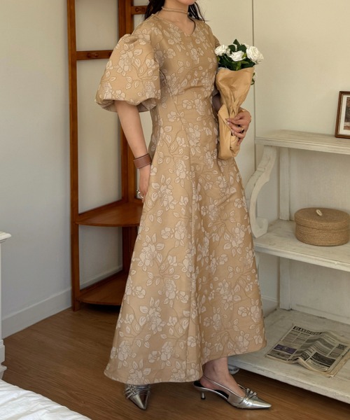 efill（エフィル）の「ボリューム袖 の ジャガード ワンピース（ワンピース・レディース・ベージュ/ホワイト/ブラウン・S/M）」の17枚目の写真