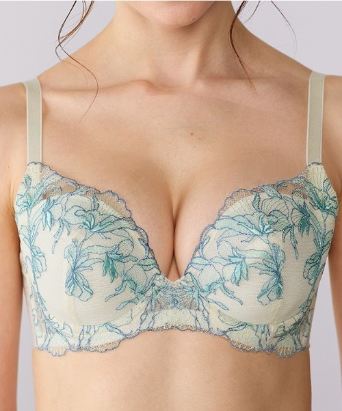 Triumph（トリンプ）の「天使のブラ スリムライン 極上ライト634 ブラジャー【B,Cカップ】 TR634 WHU（ブラジャー・レディース・ブルー/ベージュ/ホワイト/ピンク・C80/C75/C65/C70/B70/B75/C85/C90/C95）」の10枚目の写真