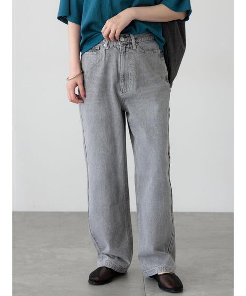 Lugnoncure（ルノンキュール）の「ストレートデニムパンツ（その他パンツ・レディース・グレー/オフホワイト/サックスブルー・L/M）」の2枚目の写真