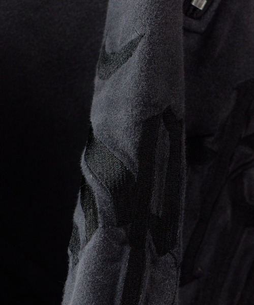 SUGGESTION（サジェッション）の「SUGGESTION/サジェッション グランジ加工ZIPプルパーカー（パーカー・メンズ・ブラック/ベージュ/パープル・L/M）」の7枚目の写真