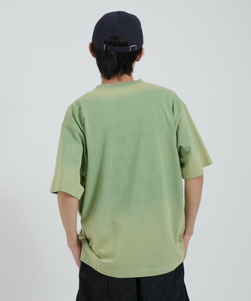 Perushu(ペルーシュ)の「フェードスプレー加工 ロゴ刺繍Tシャツ(Tシャツ/カットソー・メンズ・ブラウン/オフホワイト/オリーブ/ブラック・MEDIUM/LARGE)」の18枚目の写真