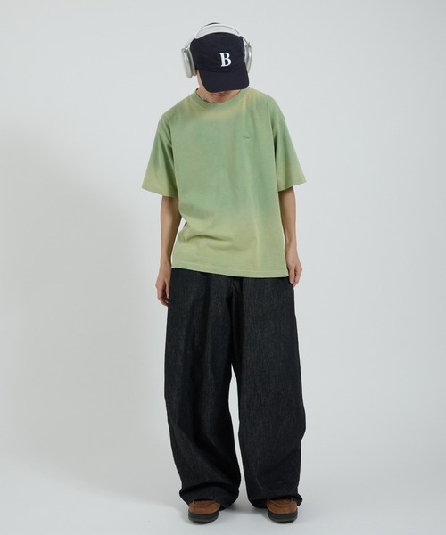 Perushu(ペルーシュ)の「フェードスプレー加工 ロゴ刺繍Tシャツ(Tシャツ/カットソー・メンズ・ブラウン/オフホワイト/オリーブ/ブラック・MEDIUM/LARGE)」の16枚目の写真