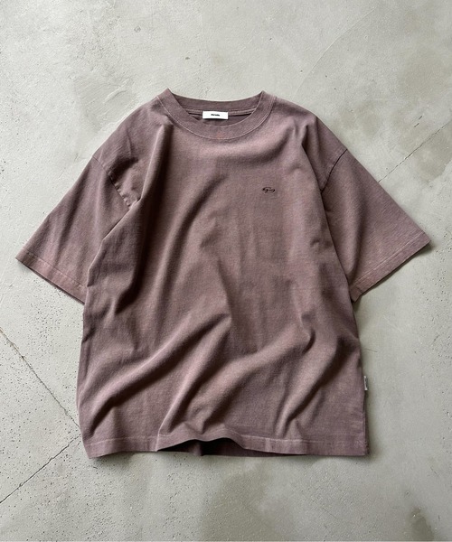 Perushu(ペルーシュ)の「フェードスプレー加工 ロゴ刺繍Tシャツ(Tシャツ/カットソー・メンズ・ブラウン/オフホワイト/オリーブ/ブラック・MEDIUM/LARGE)」の8枚目の写真
