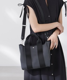 パンチングショルダートートバッグ